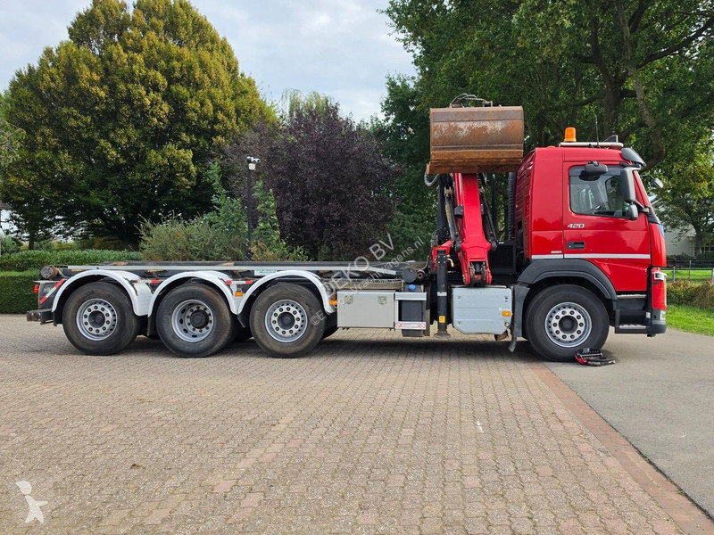 شاحنة Volvo 420 8x2- Z-CRANE/REMOTE CONTROL!!...