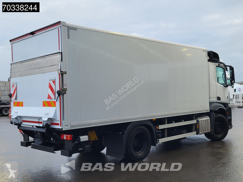 شاحنة Mercedes 1842 4X2 6,18m Box Tailgate...