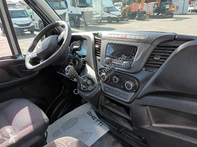 شاحنة Iveco Daily 35C14H