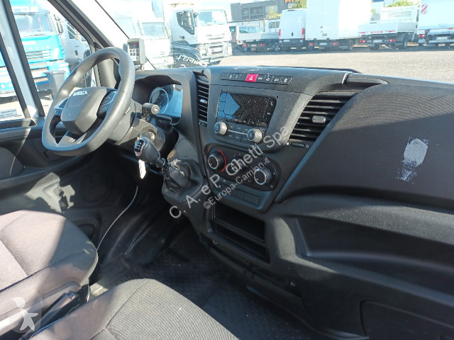 Камион Iveco Daily 35C16