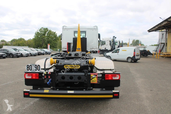 DAF XD 450  6X4 T truck