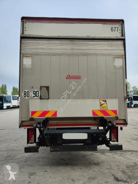 Kamion Scania 320
