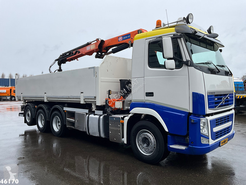 Lastbil Volvo 420 8x4 HMF 22 Tonmeter laadkraan