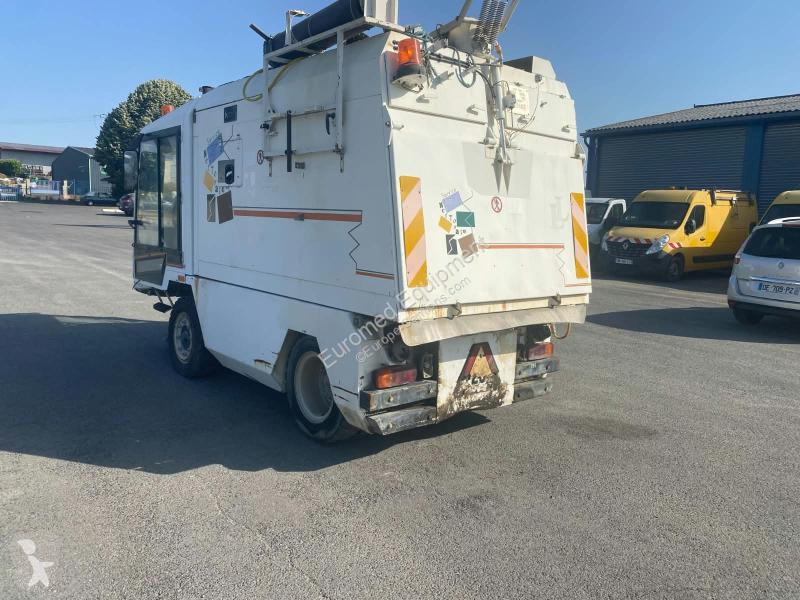 HMF  416 truck