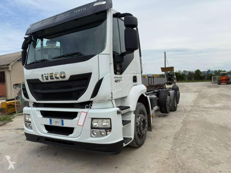 Camión Iveco STRALIS 420