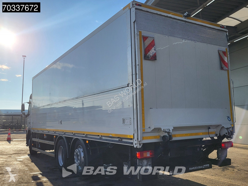 Vrachtwagen Volvo 330 6X2 2000kg Ladebordwand...
