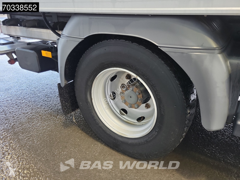 Vrachtwagen Mercedes 1324 4X2 13tonner 1500kg...