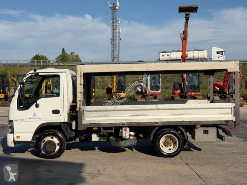 Lastbil Isuzu P35.Y07