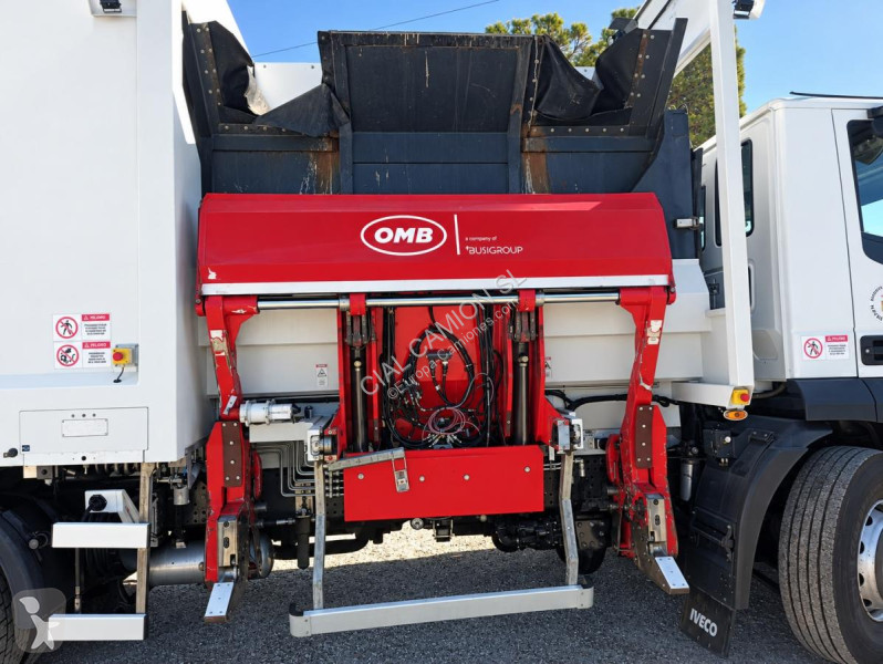Iveco  AD260S36 truck