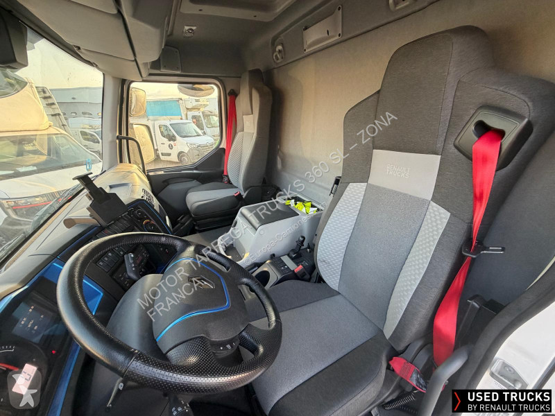 Renault D Wide Z.E. truck