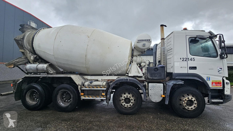 Volvo FM 370 Liebherr 9m3 truck