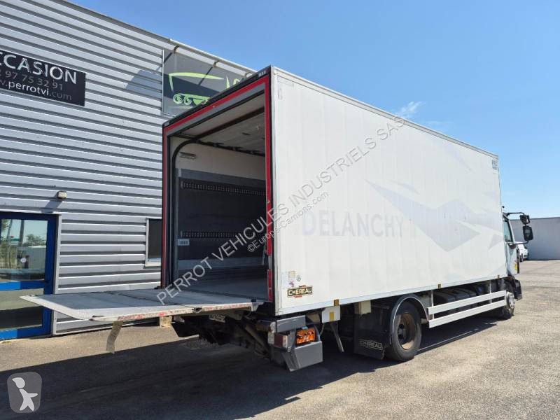 شاحنة Renault 14.240