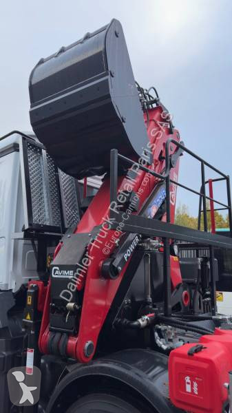 Kamion Mercedes 3243 KN