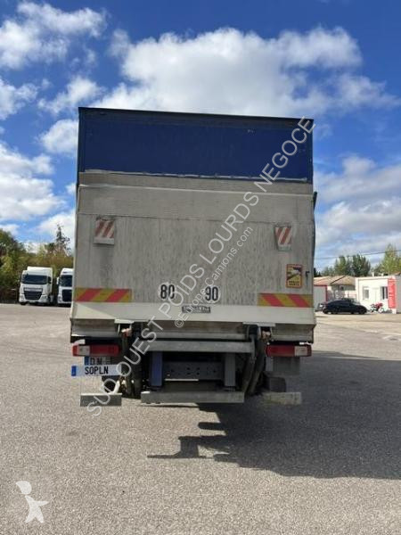 Teherautó Renault 320