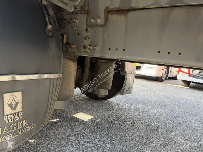 Renault 370 Laadbak 9 meter truck