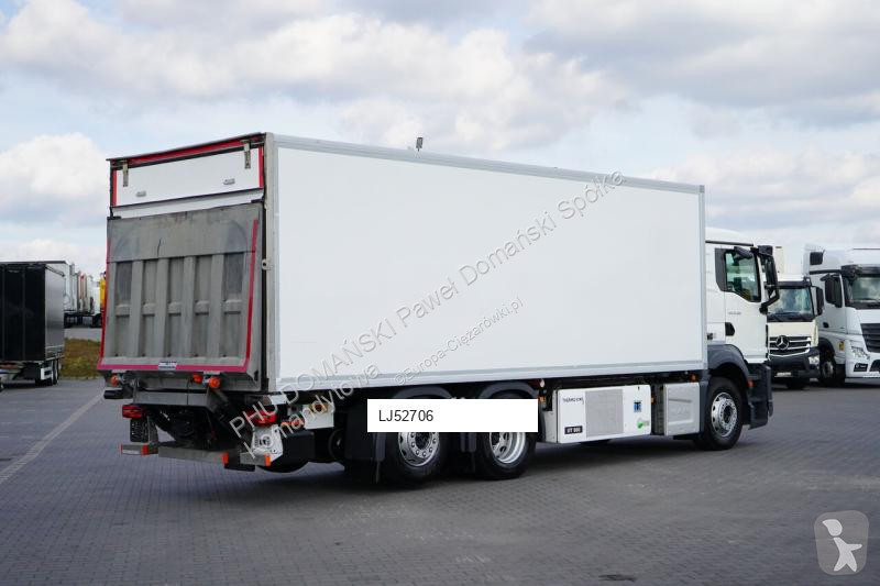 Kamion MAN TGS / / ACC / EURO 6 / CHŁODNIA +...