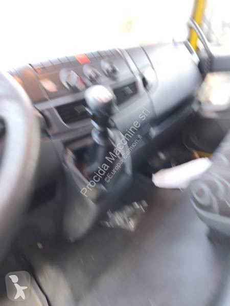 Kamion Iveco 120 E 28