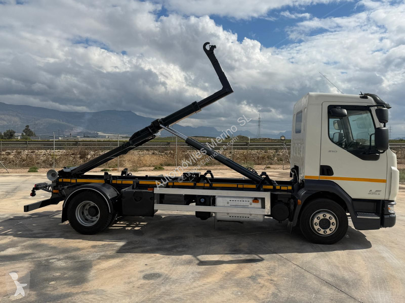 DAF LF 55.210 truck