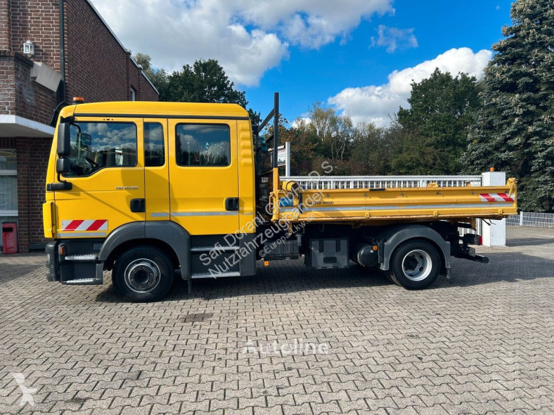 MAN 8.250 TGL truck