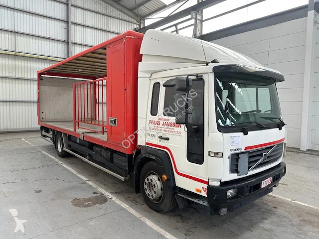 Volvo 220 / MANUAL / AIRCO truck