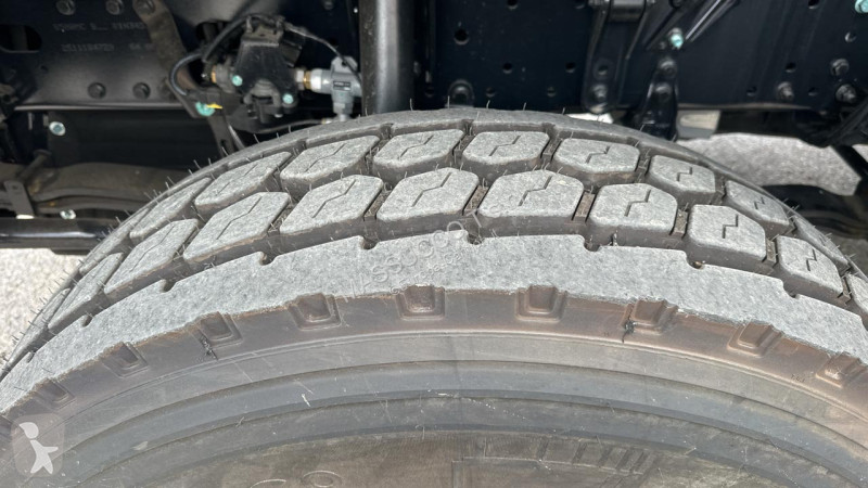 MAN TGS 33.520 6x4 truck
