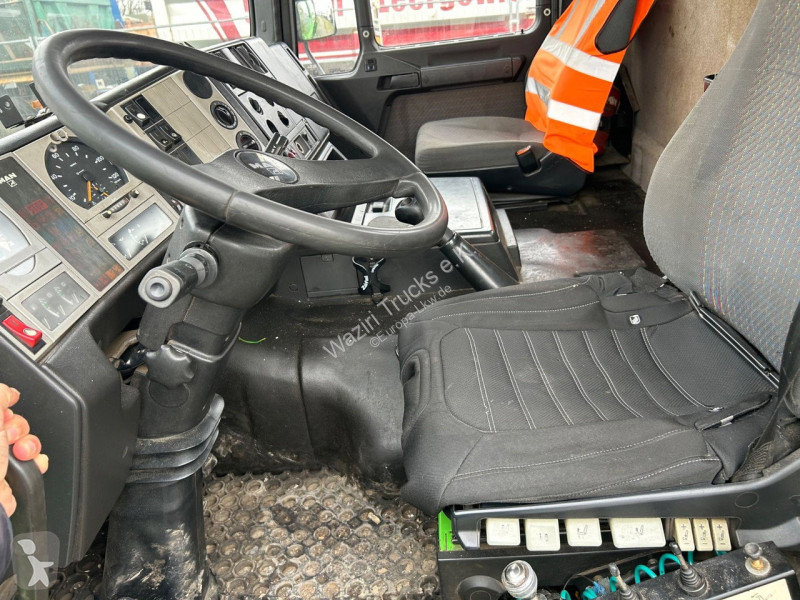 MAN  truck