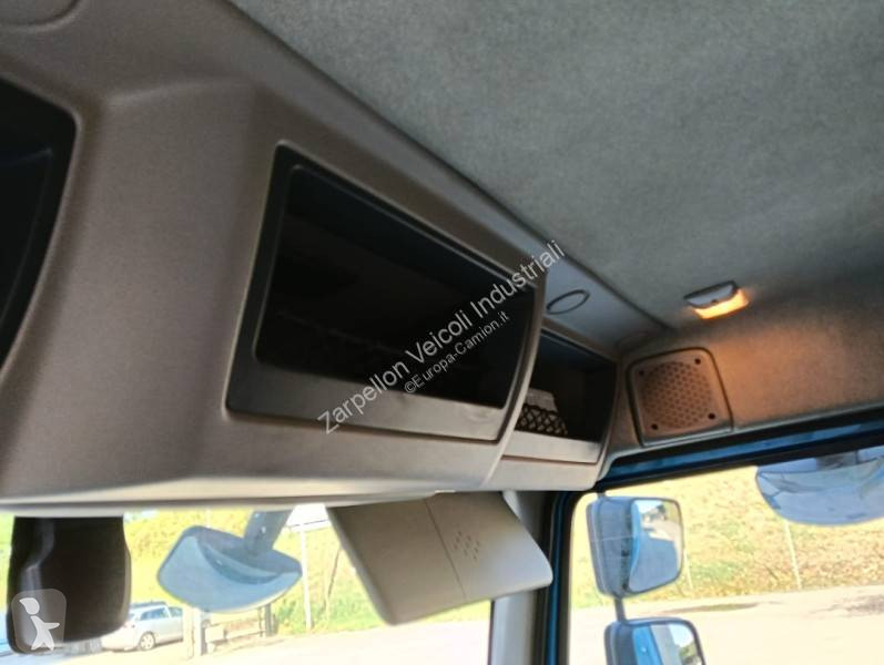 Kamion DAF 210