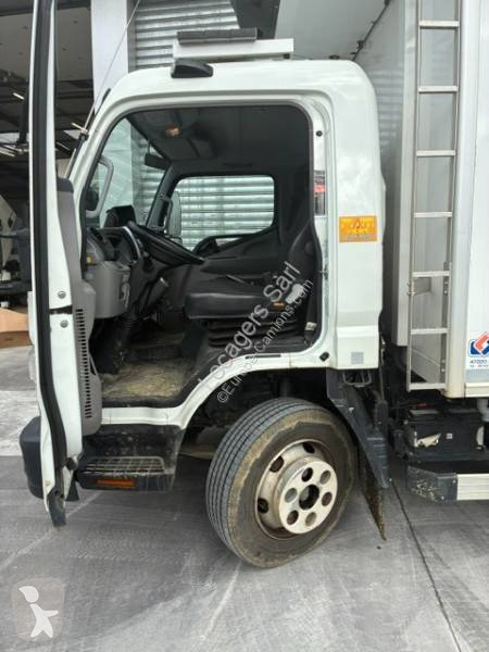 Lastbil Mitsubishi Fuso 9C18