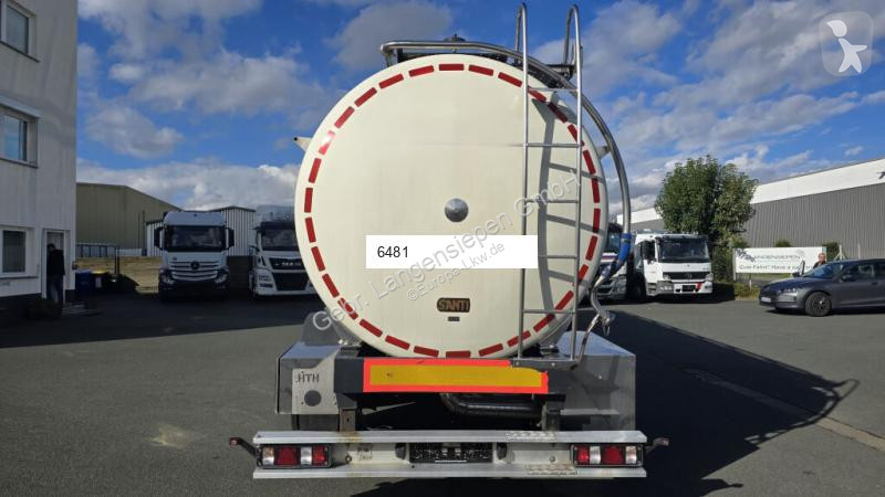 Edelstahltankauflieger (Nr. 6481) truck
