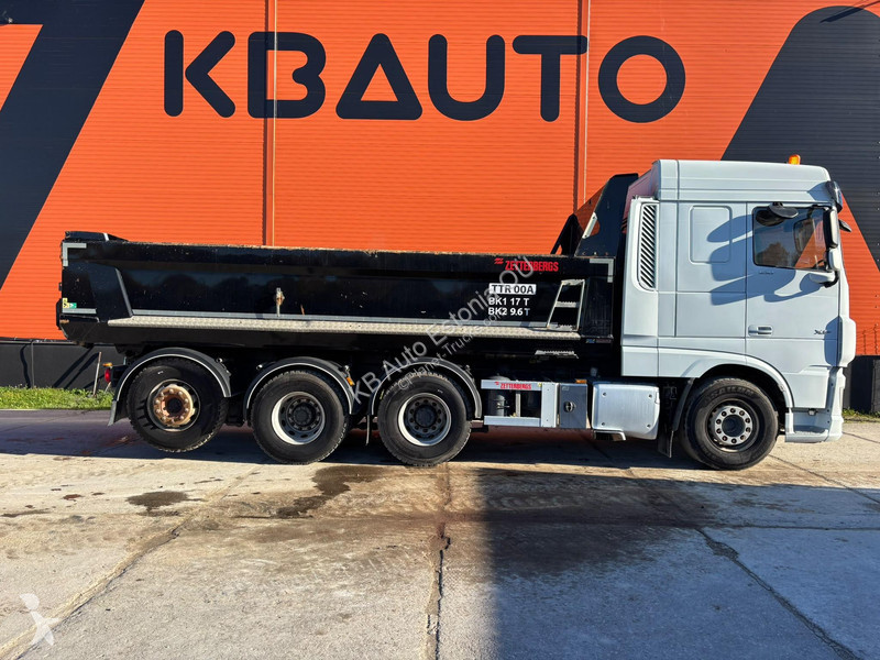 DAF 530 8x4*4 BOX L=6036 mm truck