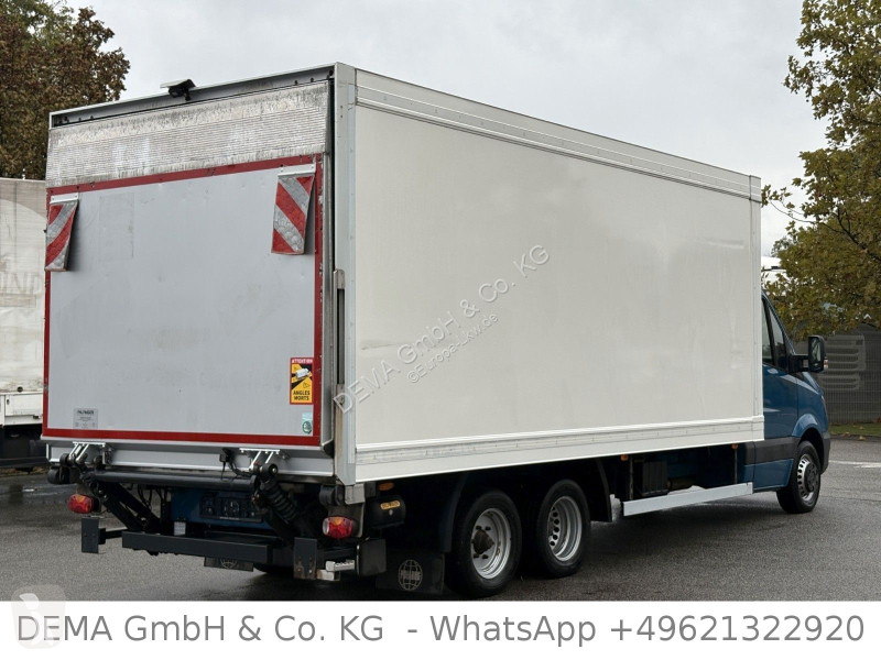 Mercedes 719...