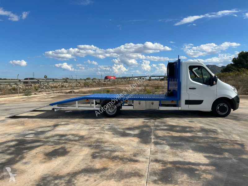 Превоз на строителна техника Renault M
