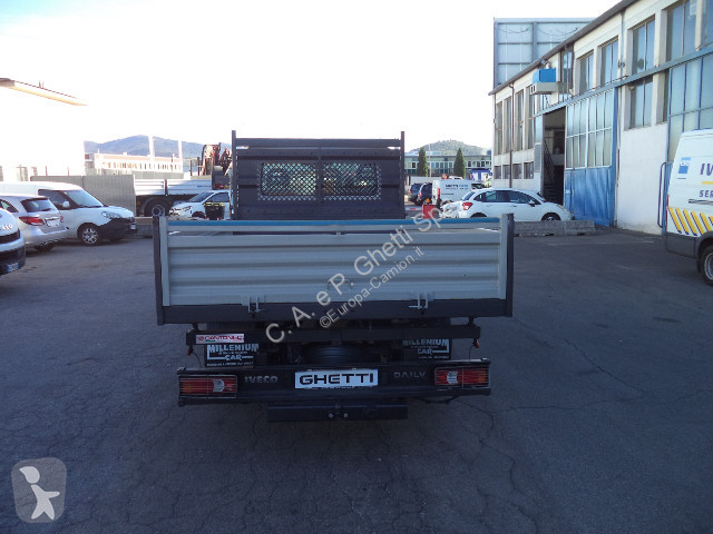 Iveco Daily 35C14 truck