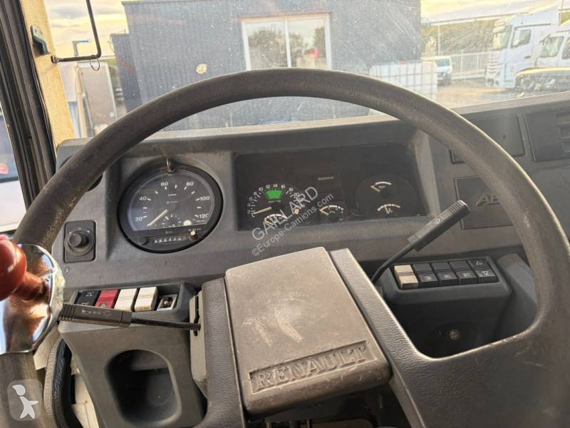 Renault 385 TI truck