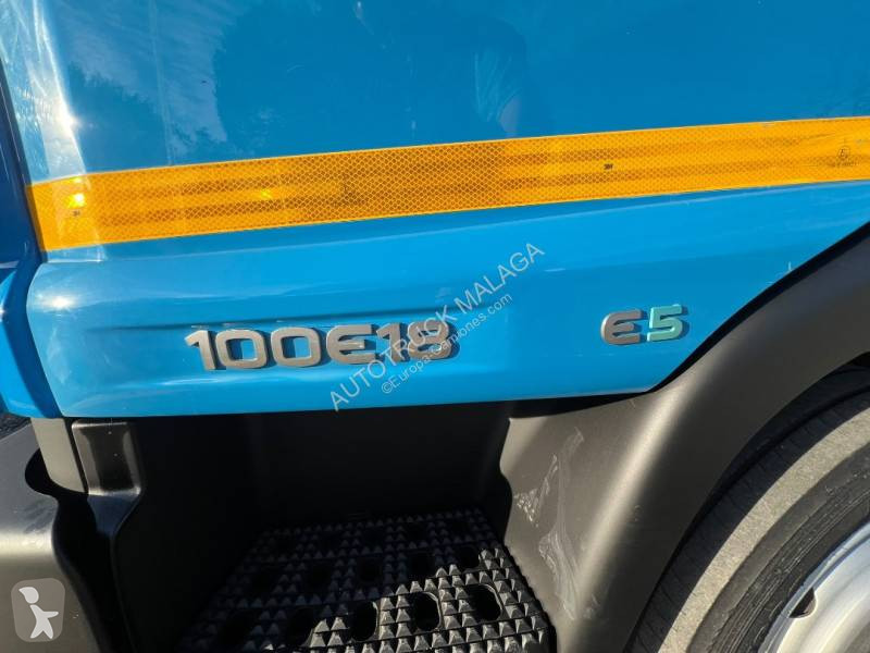 Lastbil Iveco 100 E 18