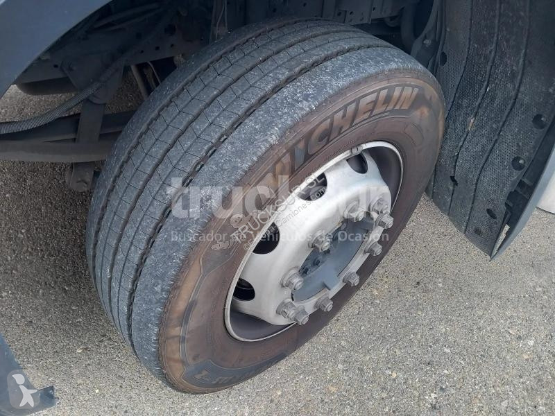 Iveco AD190E34S/P + THERMOKING T1000R truck
