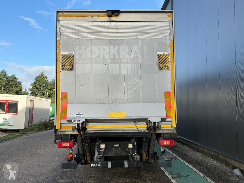 Kamion Volvo 330 6x2 EURO 6 - BOX 9,84m +...