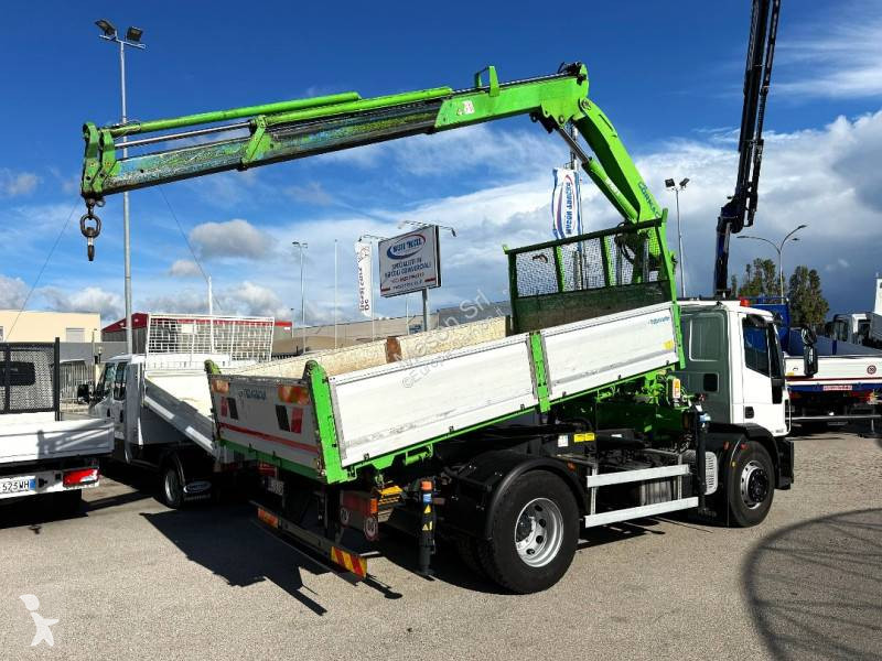 Iveco 180 E 25 K tector truck