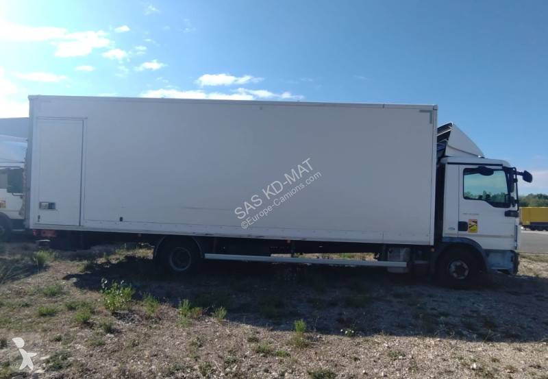 MAN  truck