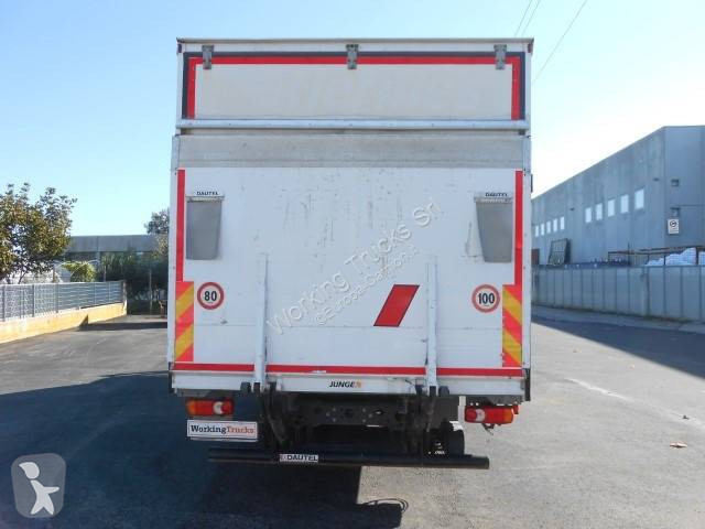 شاحنة Iveco