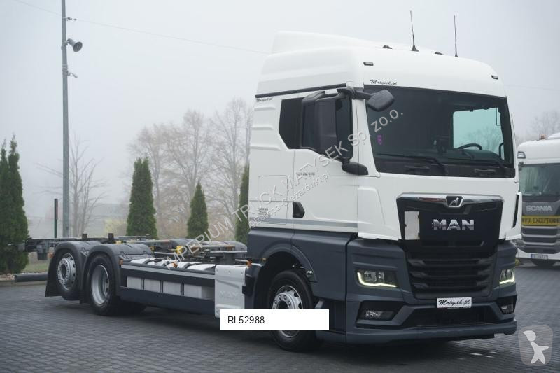 Kamion MAN TGX 26.470 / BDF / 6X2 / ZABUDOWA...