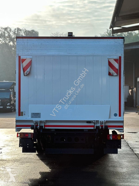 Kamion MAN 10.220 4x2 BL Koffer/LBW/EBA/LGS