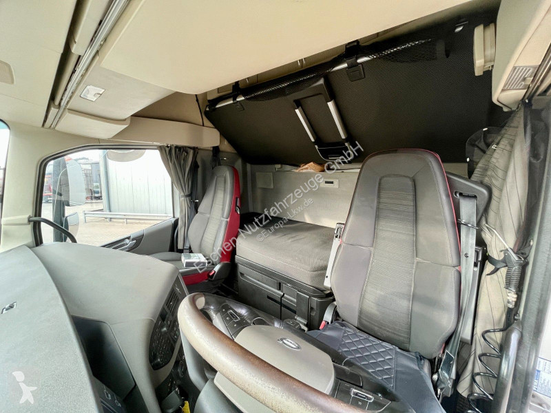 Kamion Volvo 460 6x2 Lift |...