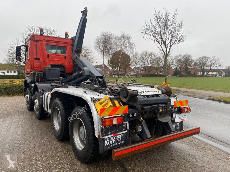 Kamion Mercedes 3243 K