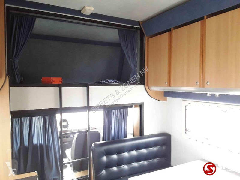 Kamion Mercedes 1114 complete horse truck