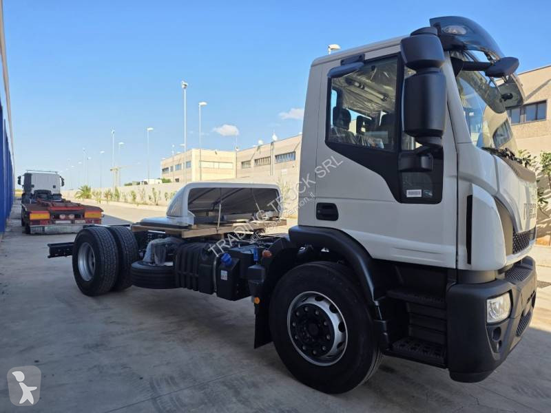 Kamion Iveco 180E32