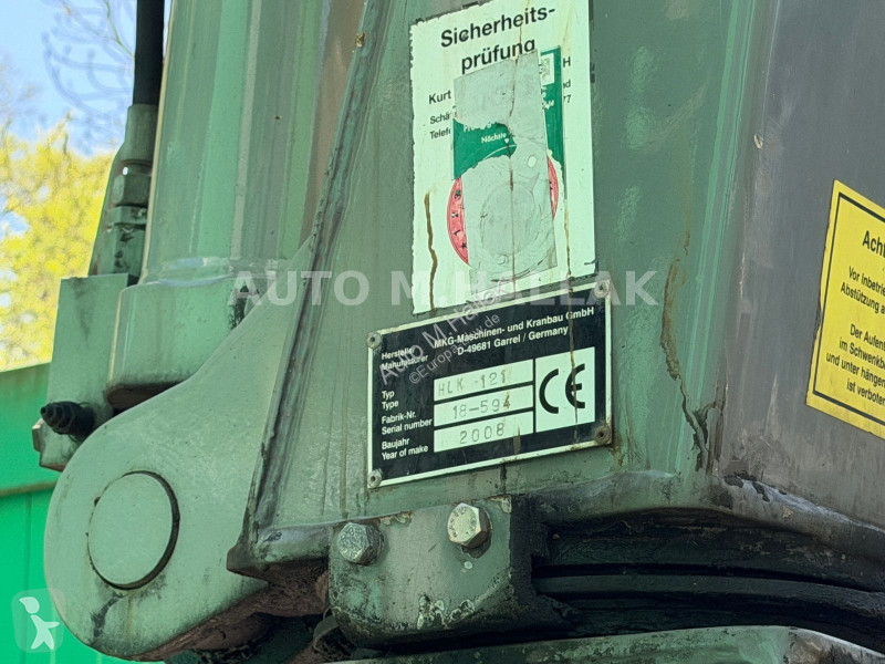 Camión DAF 85460T 8x2 Abroller mit MKG Kran Magnet