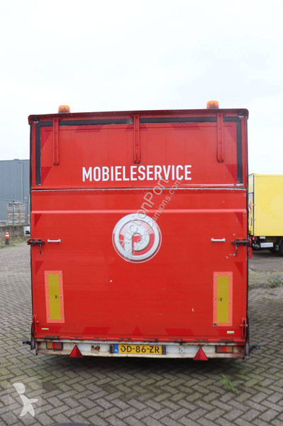 Vrachtwagen Nissan