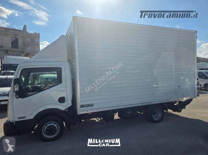 Teherautó Nissan NISSAN NT400 FURGONE 4,50...