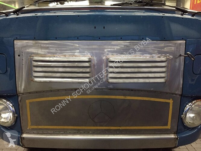Kamion Mercedes - LP710/32 LF16V LP710/32,...